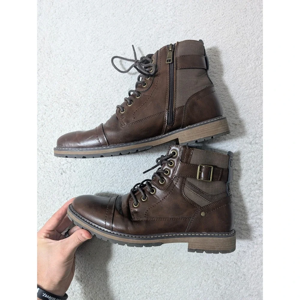Madden by Steve Madden Boots Men 9.5 Brown Cap Toe Side Zip Buckle Combat *MINT*